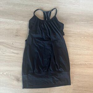 Lululemon black no limits tank top women’s 4 built in camo sports bra lulu